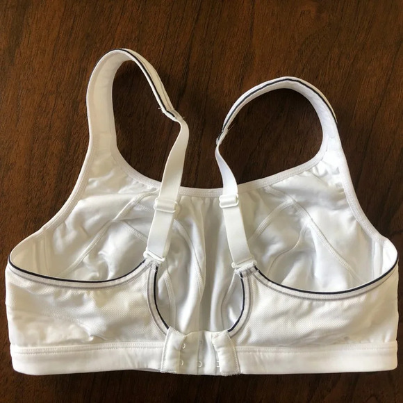 Triumph Triaction Activewear Nylon Sports Bra White Blk Grey Sz 34/75B NWOT - Picture 4 of 11